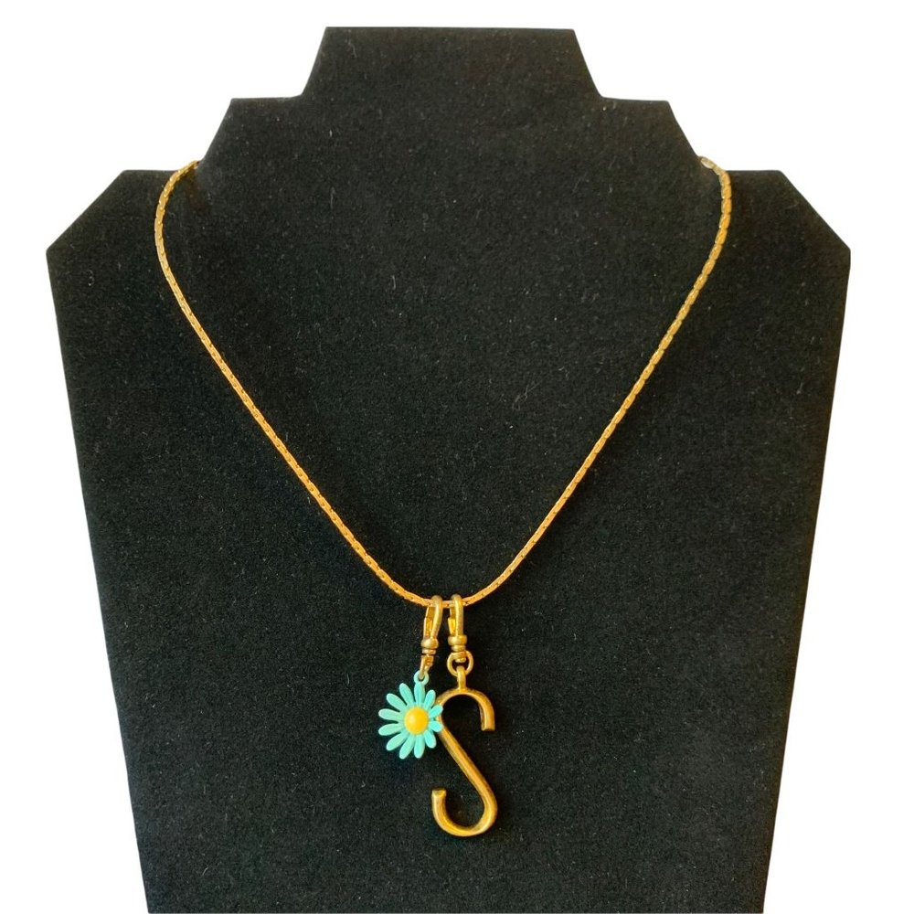 NWT Lulu Frost Plaza Bond Chain Plaza Letter S Charm Daisy Enamel Charm …